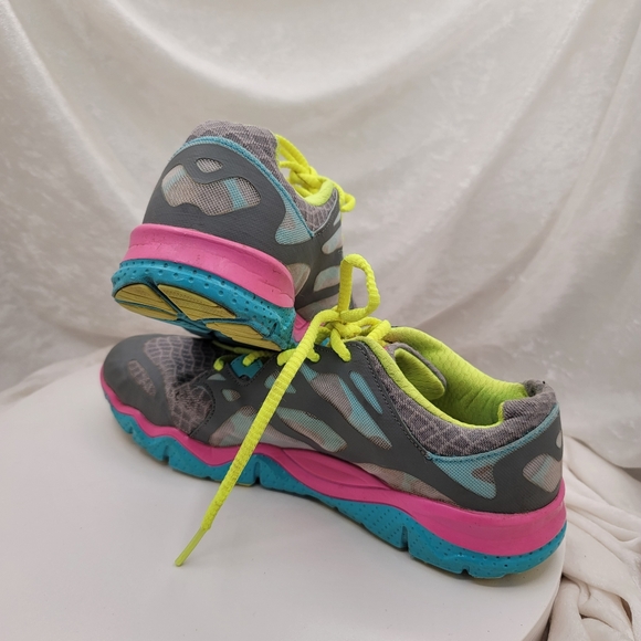 Under Armour Neon 4D Foam Heat Gear Running Gym Shoes Size 10 - Picture 4 of 10